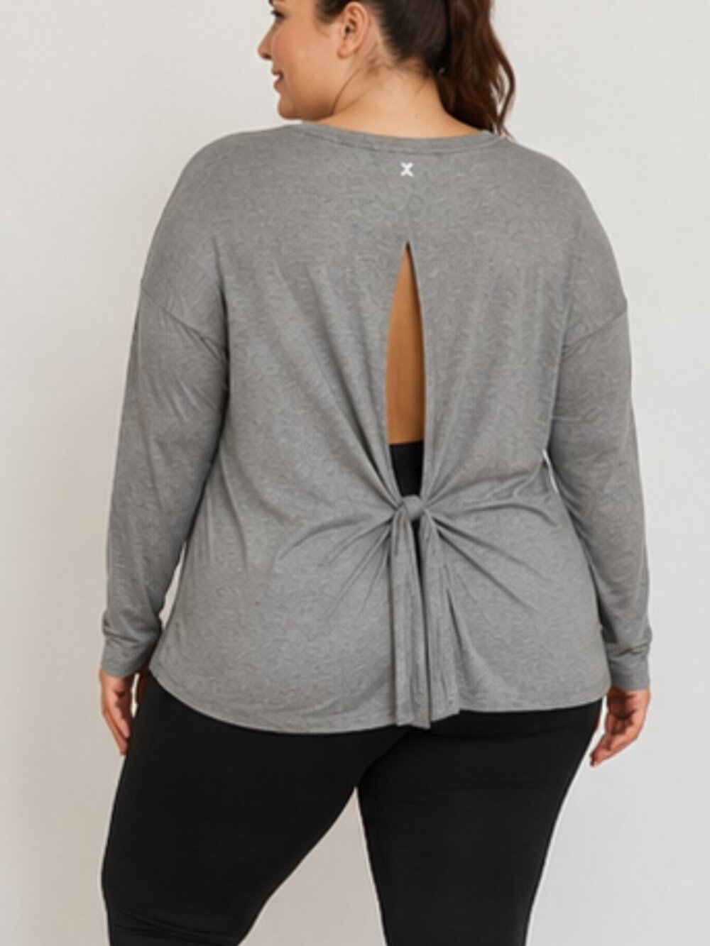Xersion Gray Long Sleeve Knot Front Pullover Top Women’s Loose Fit